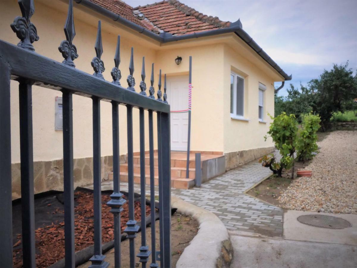 Angelina Vendeghaz Appartement Tarcal Buitenkant foto